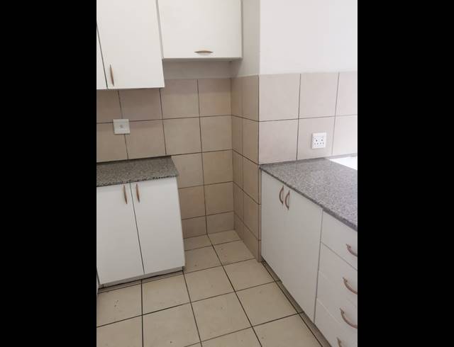 3 BEDROOM APARTMENT TO LET IN WESTVILLE